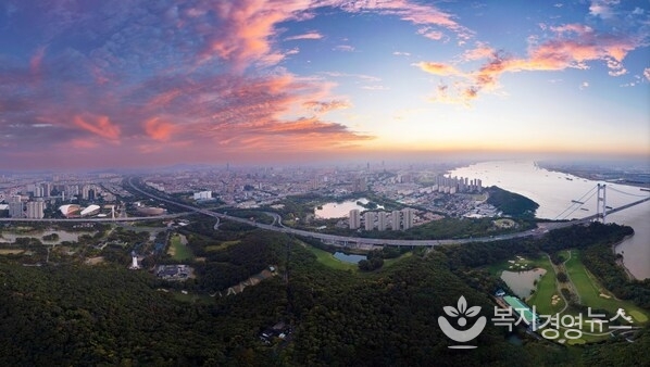 A view of Jiangyin City