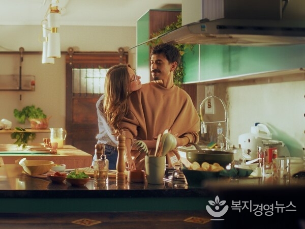 Knorr’s new study reveals a growing appetite for authenticity, as singles swap curated profiles for the unfiltered connection of a shared meal.